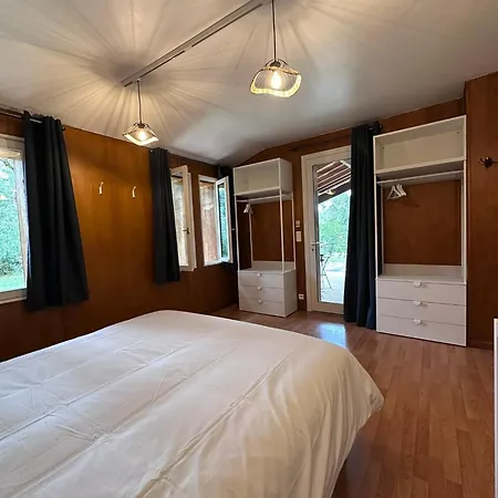 Le Tuc Hostel